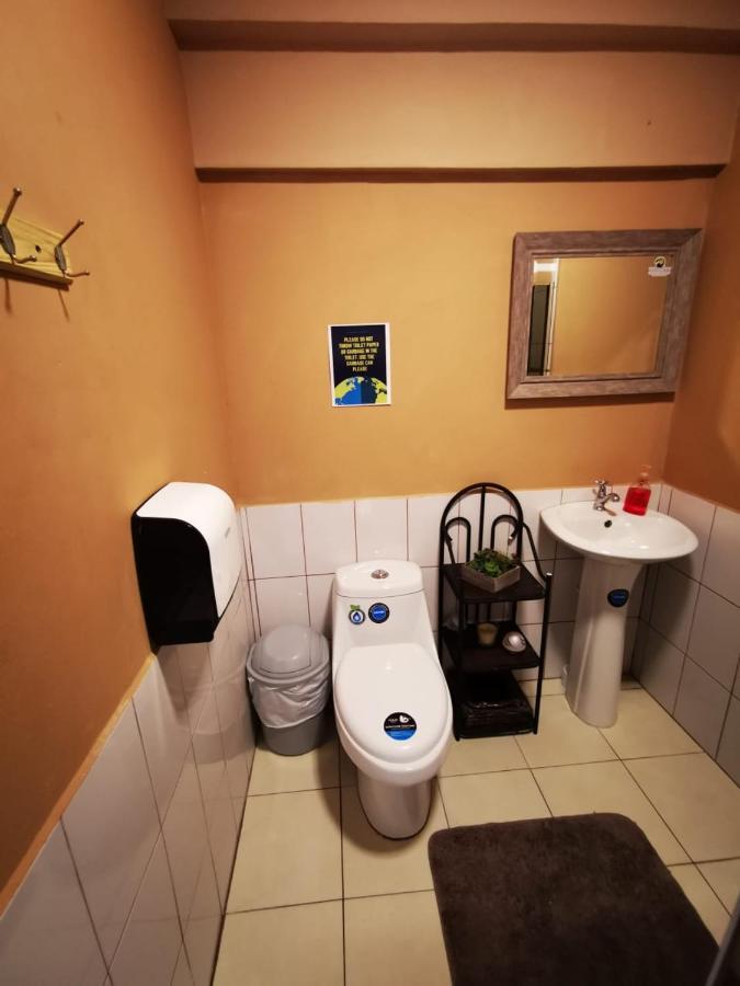 Toucan Hostal *